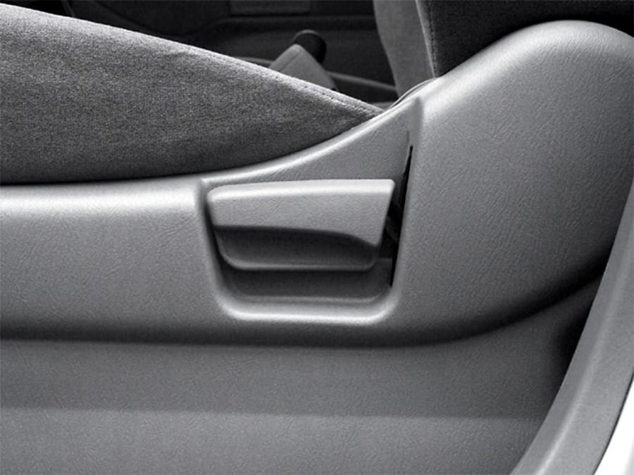  Suzuki Grand Vitara 2004 года  (фото 9 из 25)